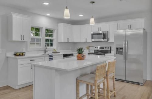 Foto del edificio - Charming 3 Bedroom, 2.5 Bath Home in Estil...