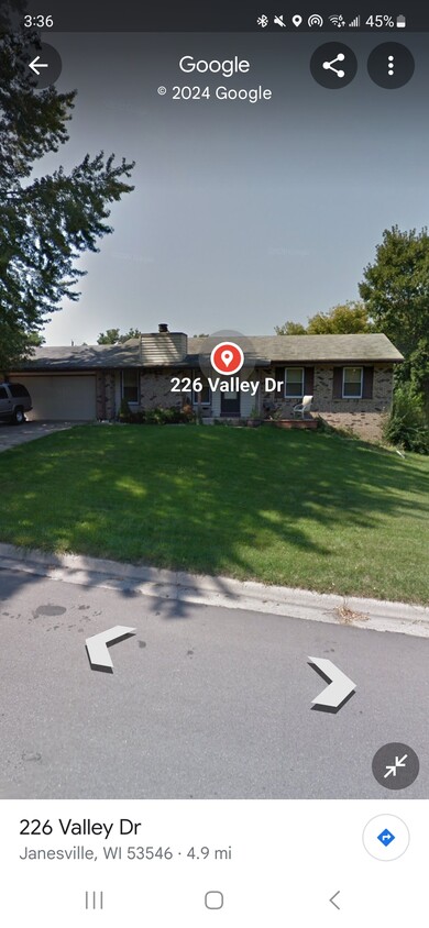 Primary Photo - 226 Valley Dr