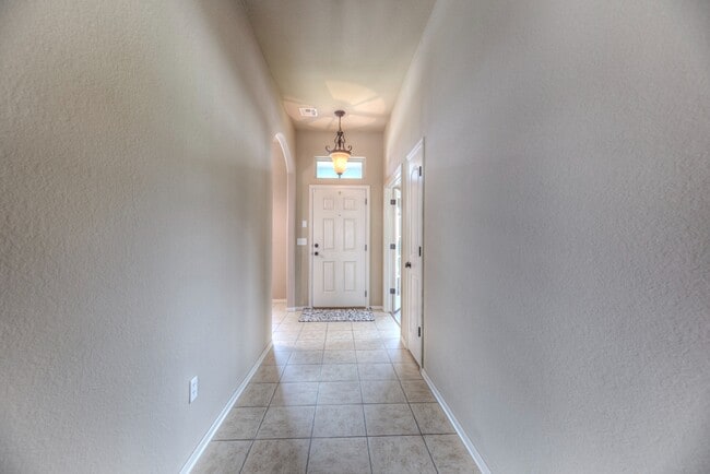 Building Photo - 1501 W Birmingham St