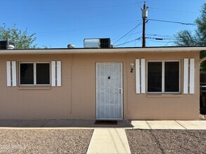 Building Photo - 1349 E Sahuaro Dr