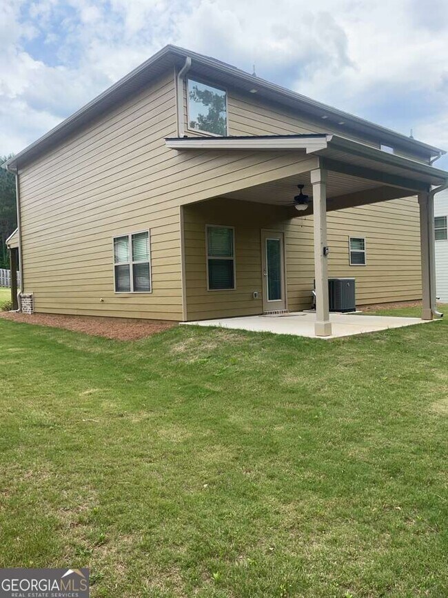 Foto del edificio - 401 Crescent Ct