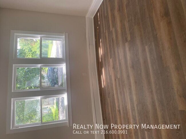 Foto del edificio - 2914 Woodbridge Ave