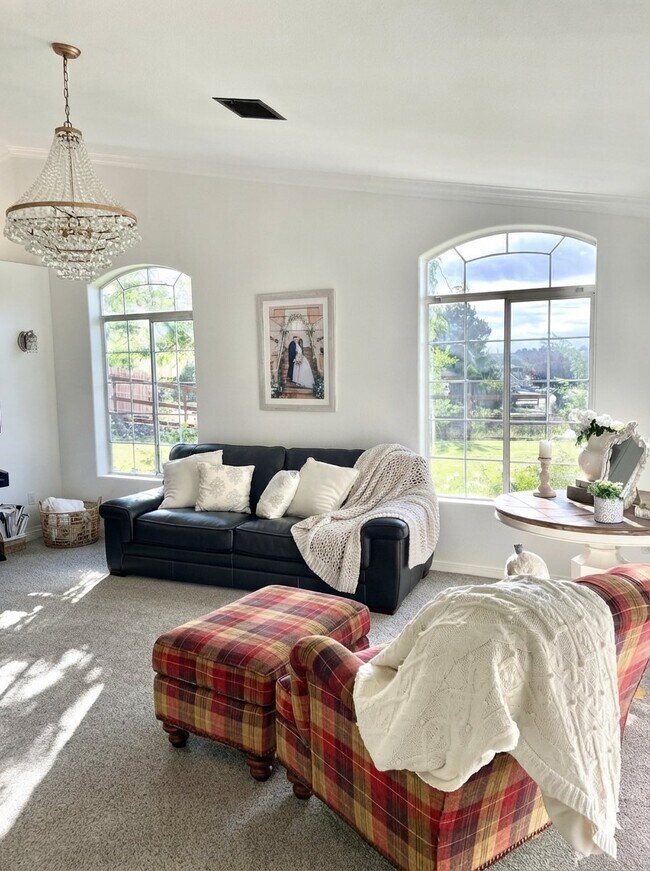 Foto del edificio - 9450 E Whipsaw Ln