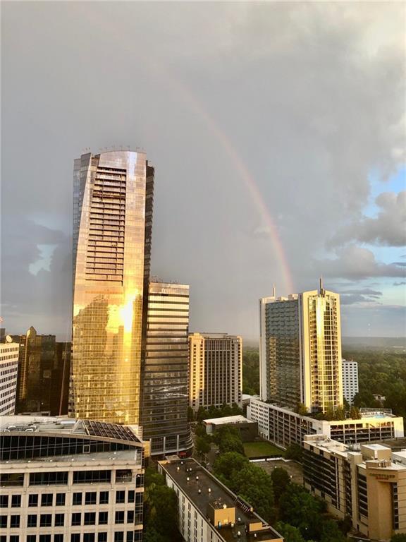 Foto del edificio - 3338 Peachtree St NE