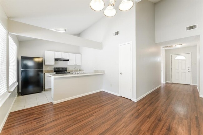 Building Photo - 4402 Bunting Meadow Dr