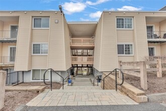 Building Photo - 618 Fox Run Ln