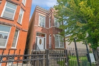 Building Photo - 2420 W Polk St