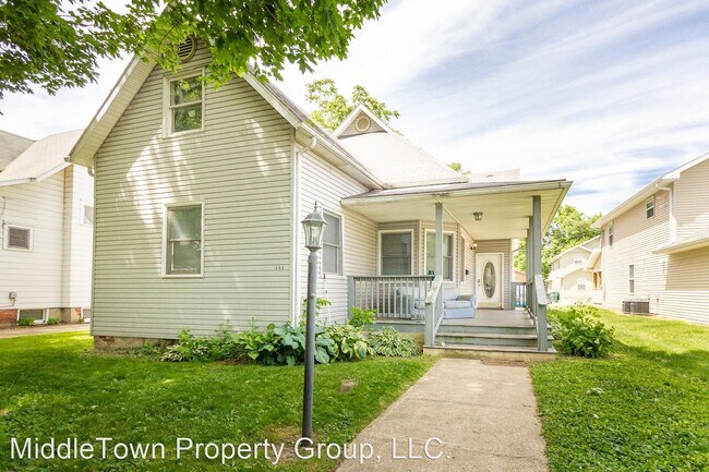 Foto del edificio - 4 br, 2.5 bath House - 804 W. Ashland Ave.