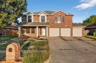 Building Photo - 7417 Fossil Garden Dr