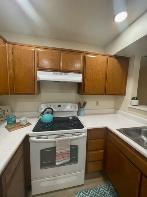 Kitchen - 421 Waldo Ave
