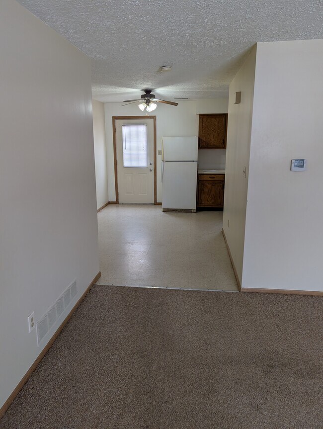 Foto del edificio - 521 Hinderer Ave SW