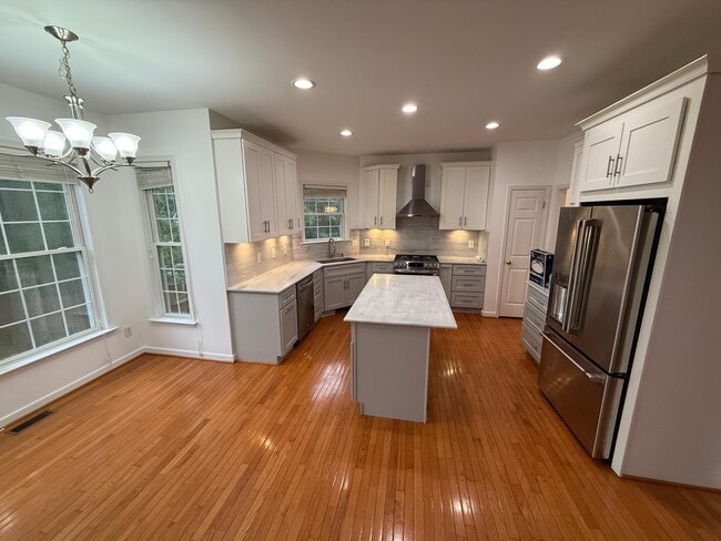Building Photo - 9301 Olde Mill Pond Dr