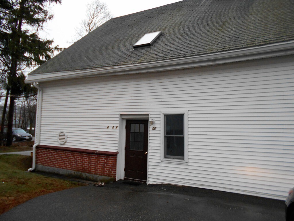 49 Dean Ave Unit C, Franklin, MA 02038 Room for Rent in Franklin, MA