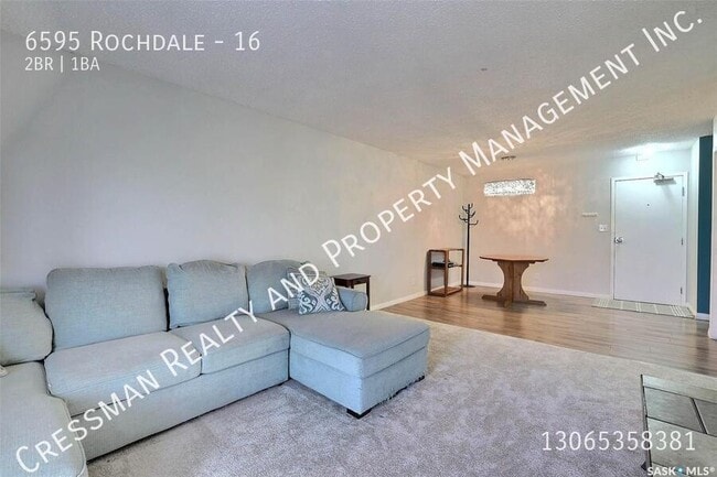 Building Photo - 2 Bedroom 1 Bathroom Apartment in Sherwood-McCarthy