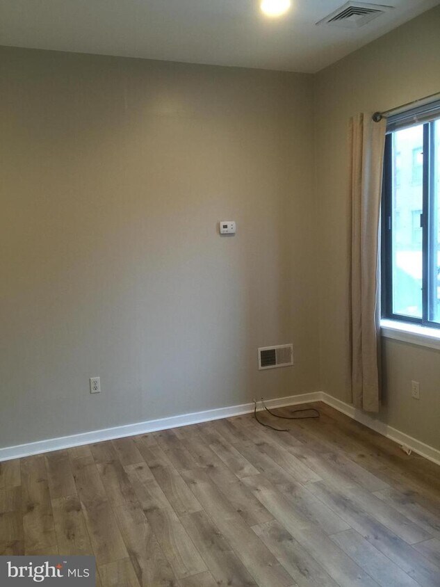 Foto principal - 1635 South St