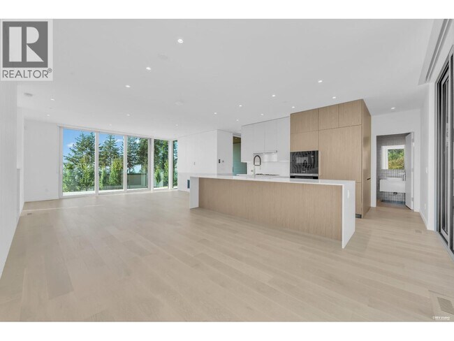 Photo du bâtiment - 3317 Chippendale Rd