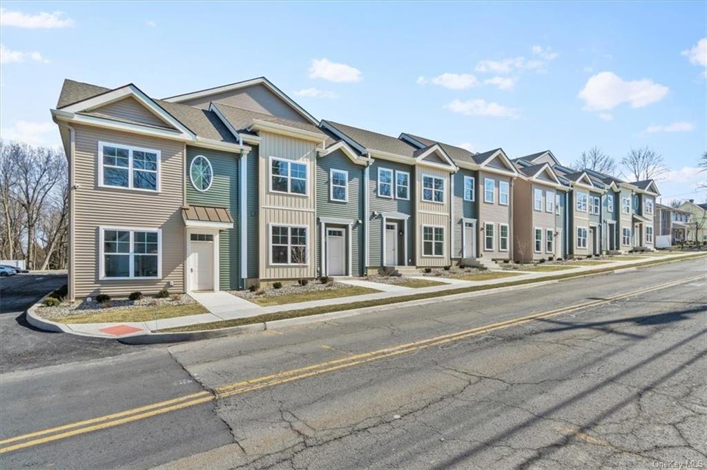 75 Forester Ave, Warwick, NY 10990 Room for Rent in Warwick, NY