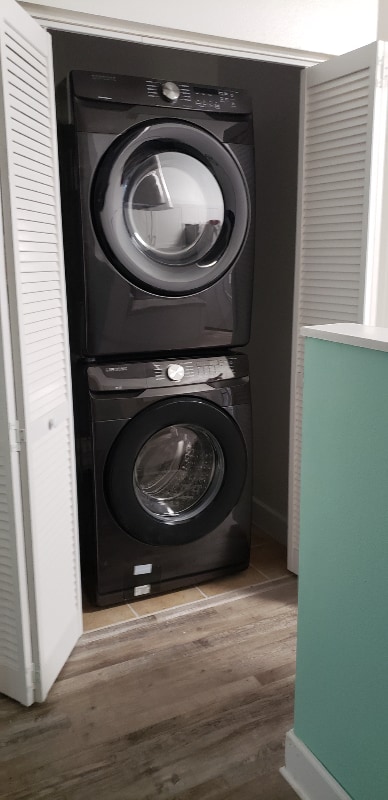 Foto del edificio - 161 Breezeway Ct