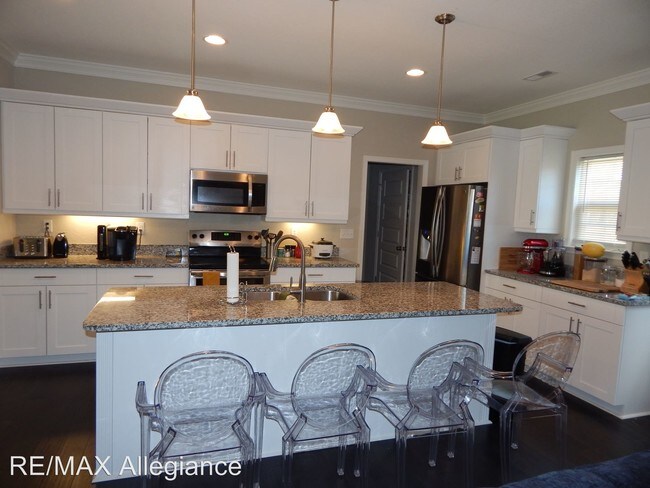 Building Photo - 4 br, 2.5 bath House - 4844 BEAMON ROAD