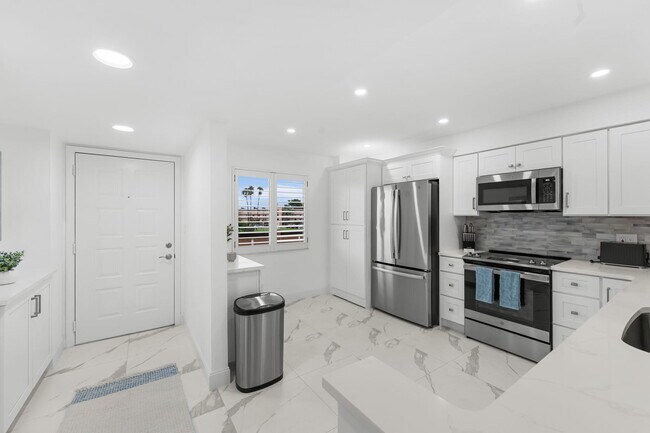 Foto del edificio - 6936 Huntington Ln