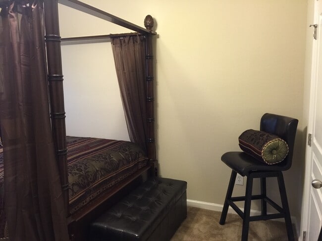 Habitación de invitados (continuación). - 8290 Gate Pkwy W