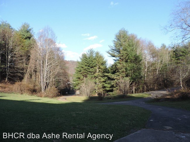 Building Photo - 3 br, 1 bath House - 282 Will Vannoy