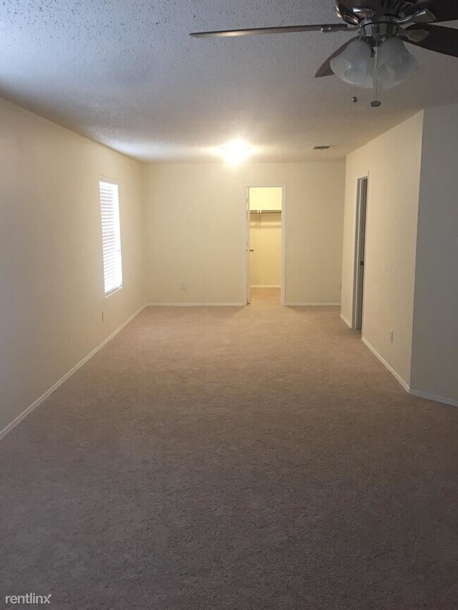 Foto del edificio - 4 br, 2.5 bath House - 2956 Volturno Dr