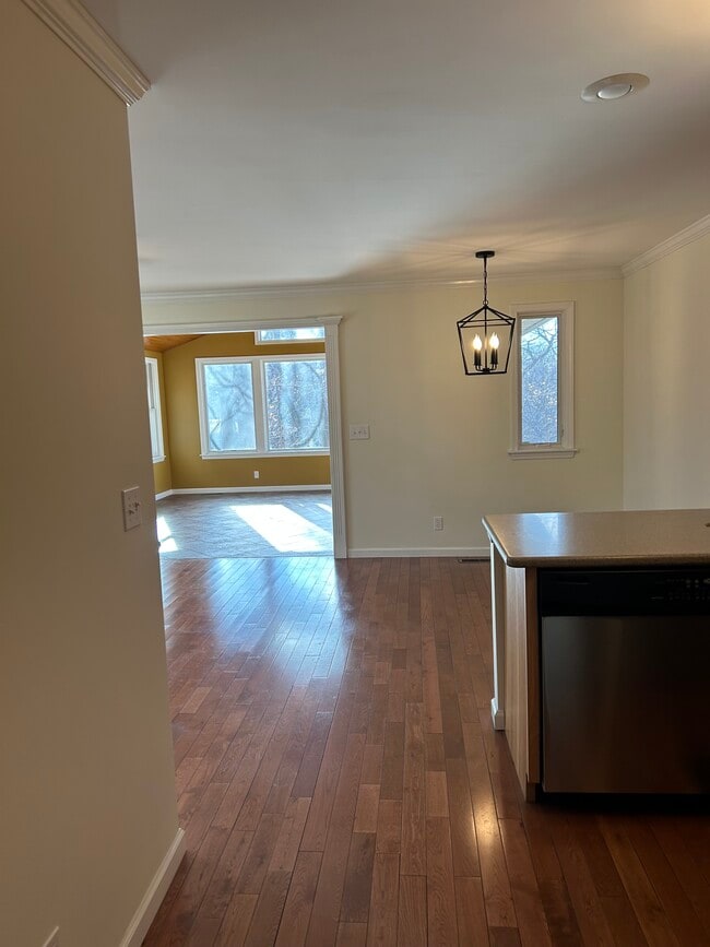 Foto del edificio - 8817 N Picture Ridge Rd