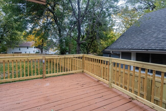 Building Photo - A Great 4BD/1.5BA Single Family Home That ...