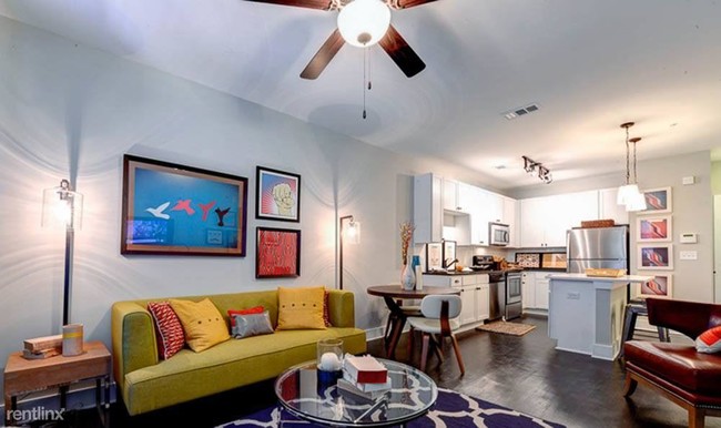 Foto del edificio - 214 N Colonial Homes Cir NW