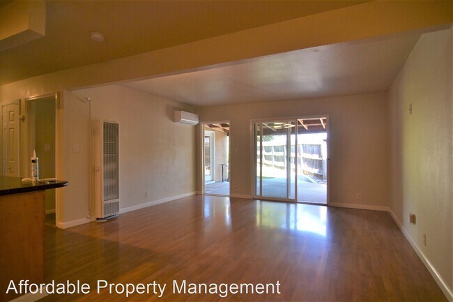 Foto del edificio - 3 br, 2 bath House - 3631 Trenton Court