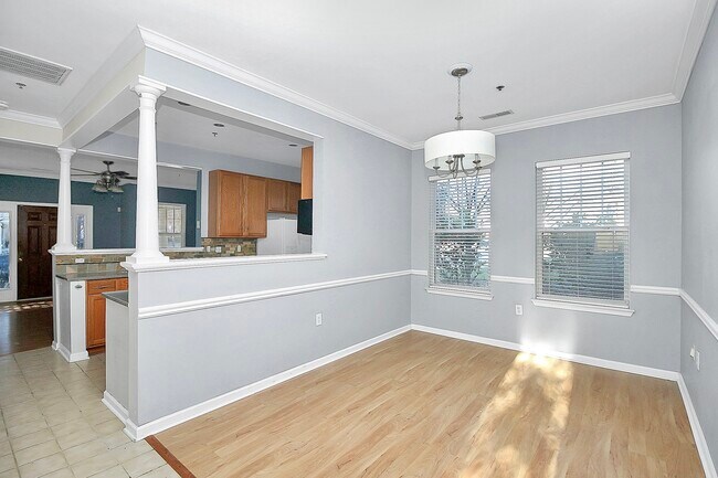 Foto del edificio - 526 N Davidson St
