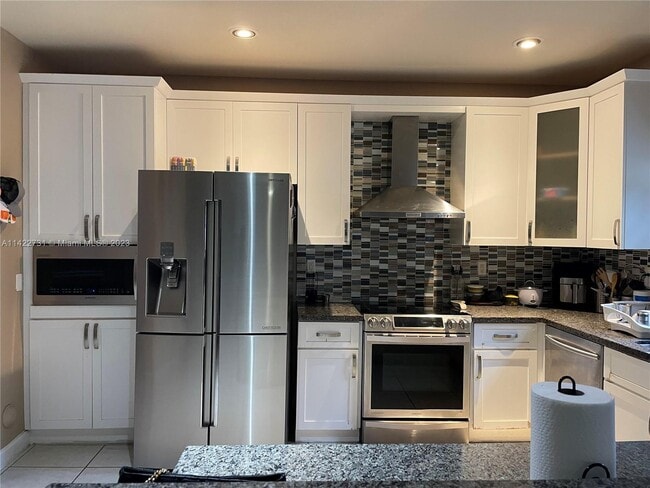 Building Photo - 16961 SW 90th Terrace