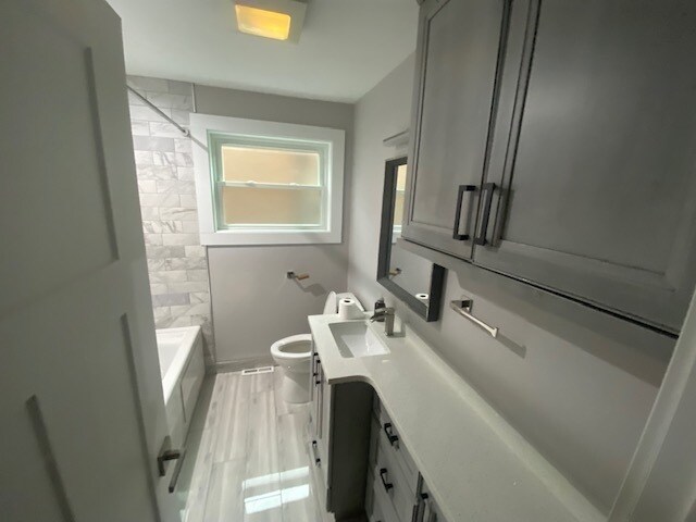 Building Photo - 5908 W 63rd Pl