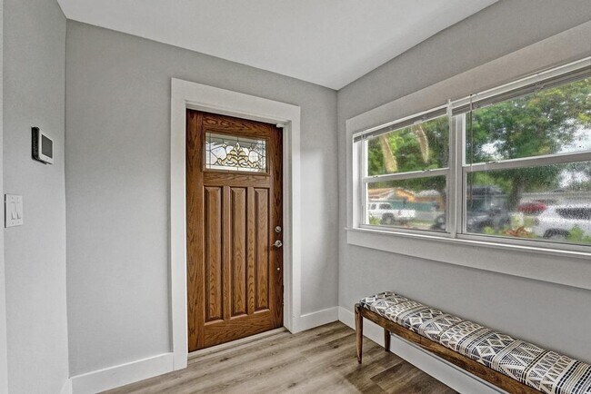Foto del edificio - 624 Glenridge Dr