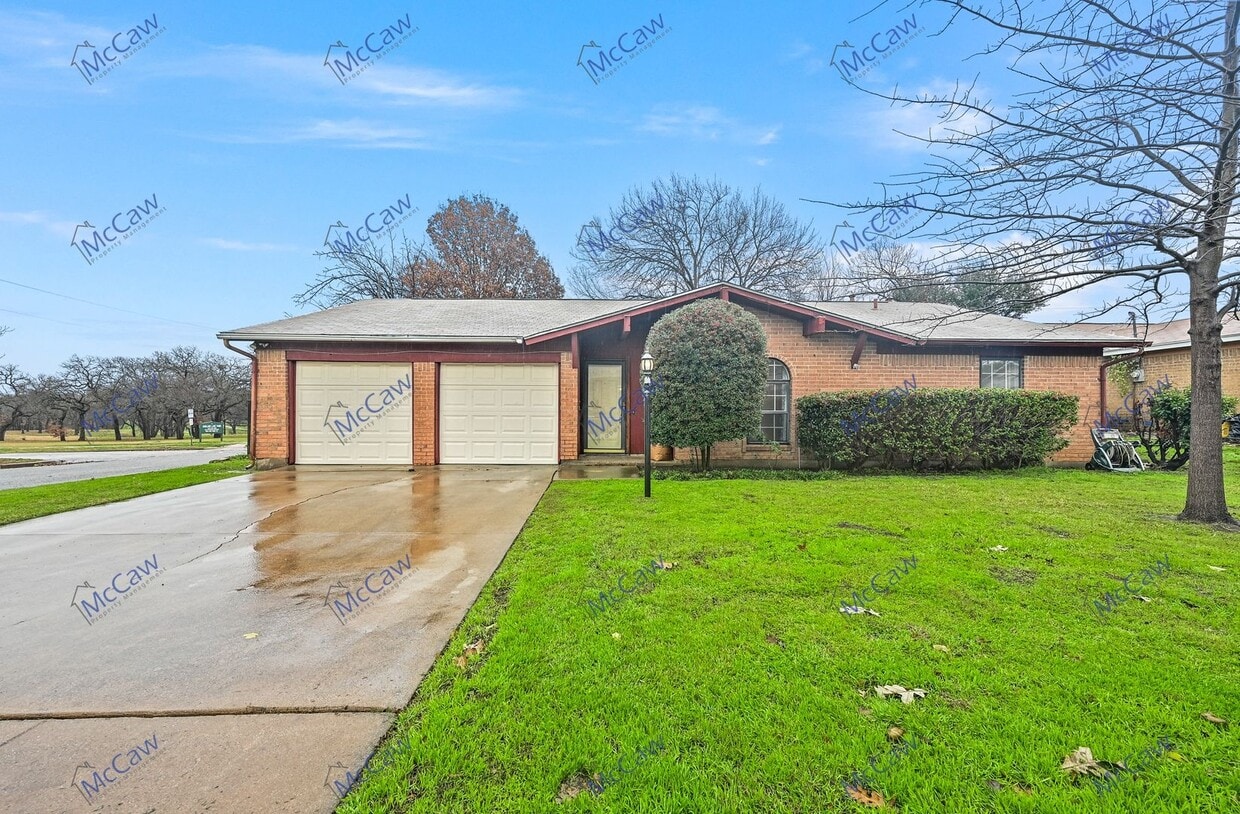 3/2 w/ Modern Updates in Fort Worth! House Rental in Fort Worth, TX