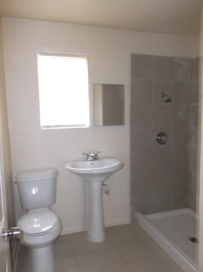 Foto del edificio - Fantastic Home Near Downtown