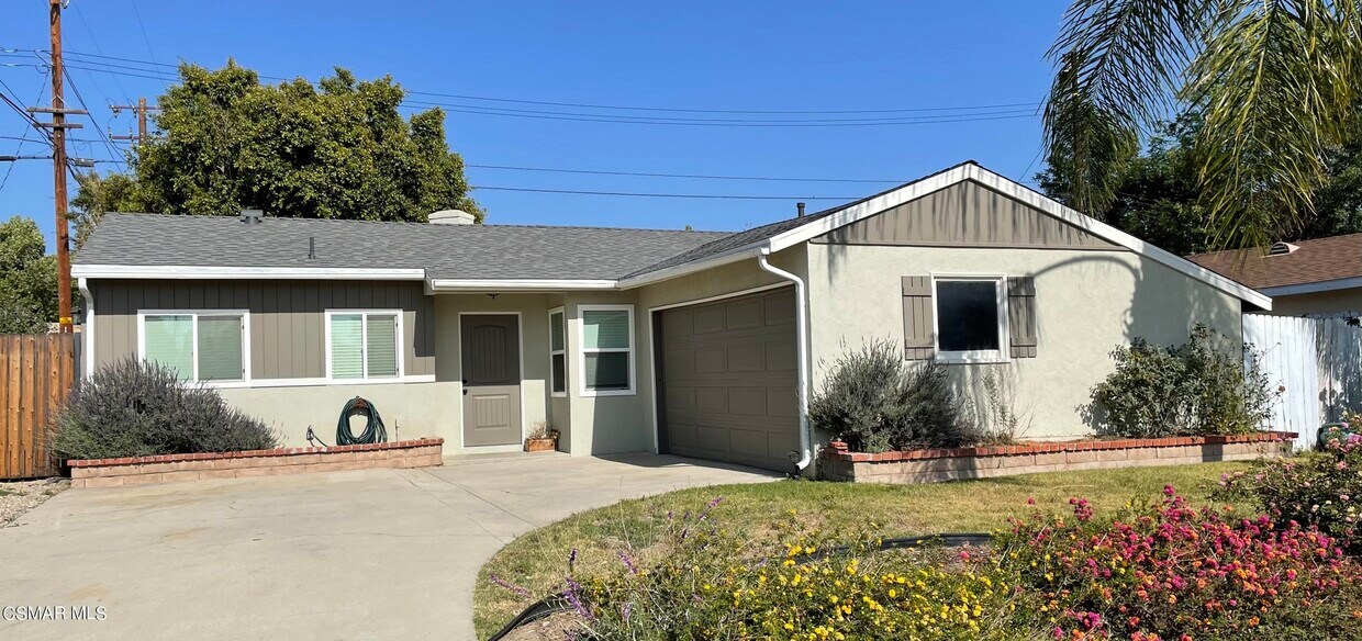 Foto principal - 2116 Clover St