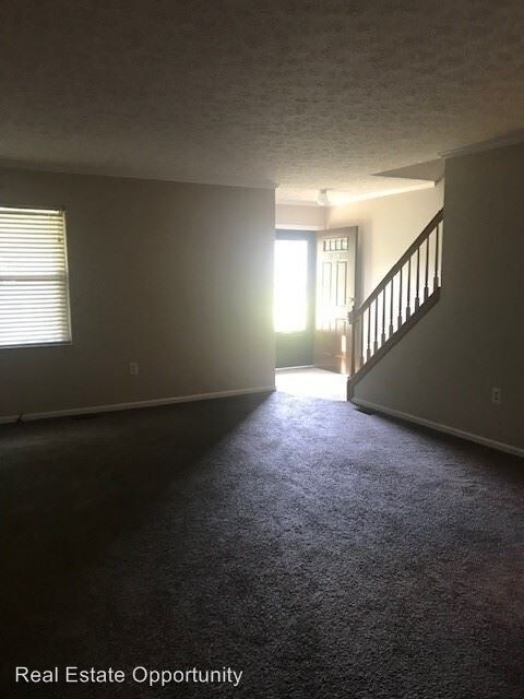 Building Photo - 1329-1333 Orchard Park Dr