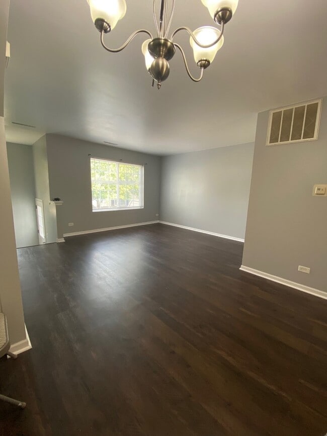 Building Photo - 59 S Treehouse Ln
