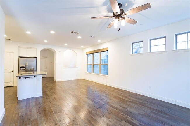 Foto del edificio - 7209 Huckleberry Dr