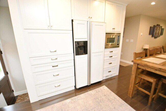 Foto del edificio - 1012 N Lawrence St