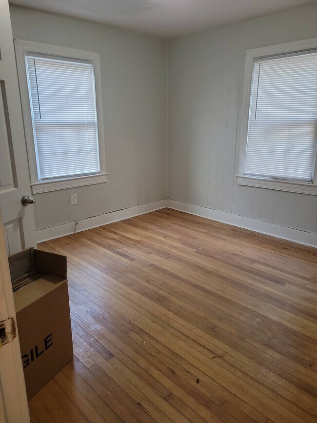 Foto del edificio - 1819 Grayson St