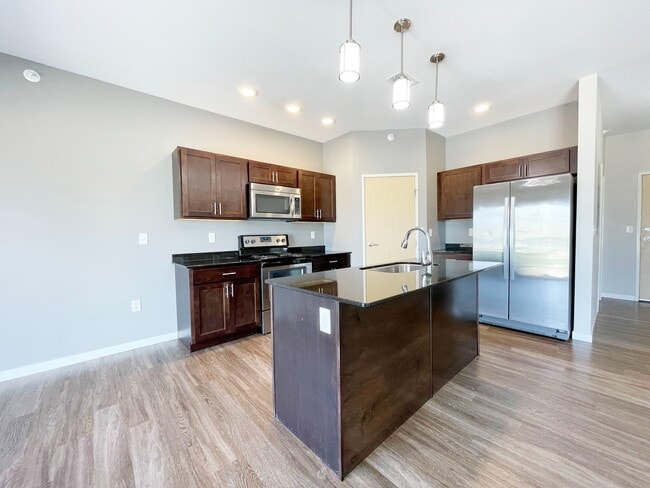 Apartamentos Coulee Ridge, 2 habitaciones, cocina - Coulee Ridge Apartments and Twin Homes