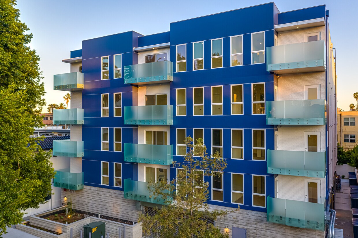 5122 Maplewood Apartments in Los Angeles, CA