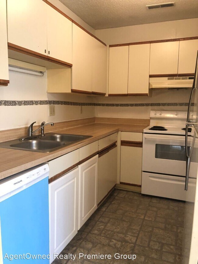 Foto del edificio - 2 br, 1.5 bath House - 2475 Realm St