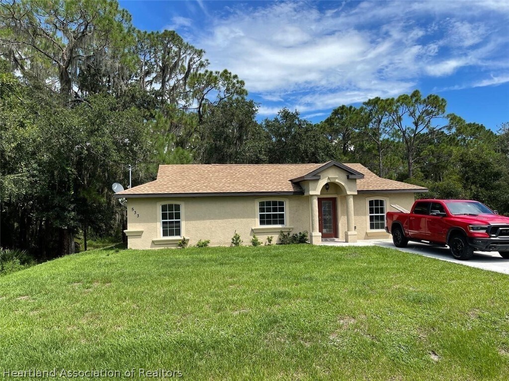 533 Highlands Lake Dr, Lake Placid, FL 33852 House Rental in Lake
