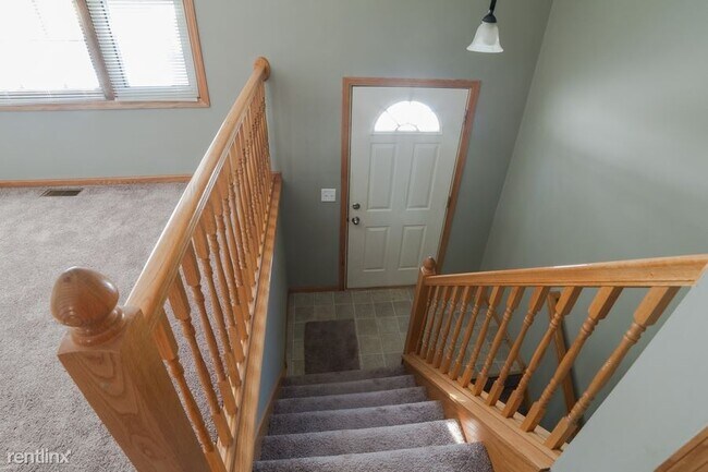 Foto del edificio - 5 br, 2 bath House - 3527 142nd Lane NW