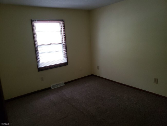Foto del edificio - 3200 Kalamazoo Ave SE