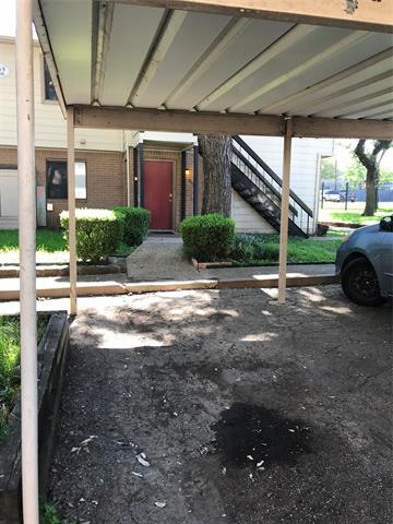 Foto del edificio - 6646 E Lovers Ln